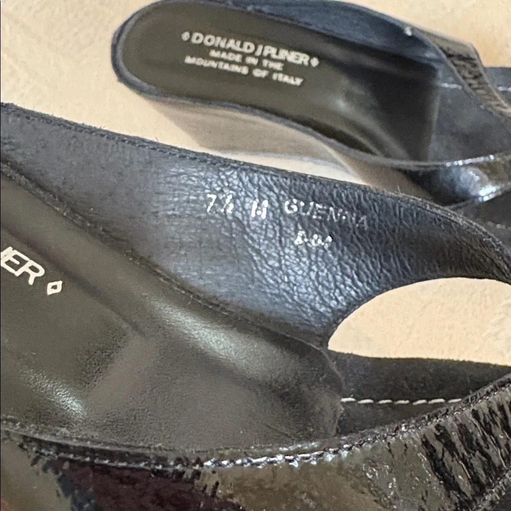 Donald J Pliner sandal. 7 1/2. Black patten Leather. Worn twice. - Picture 8 of 8